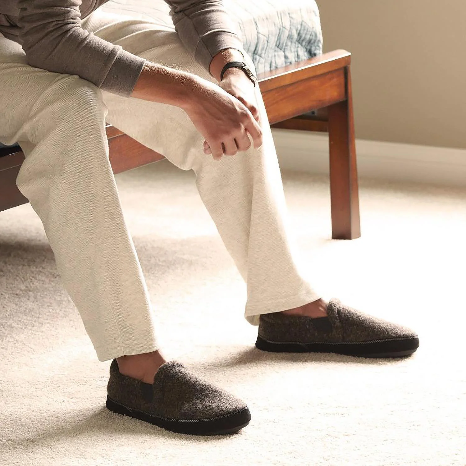 Acorn Fave Gore Men's Slippers Charcoal Tweed Wool - Image 4