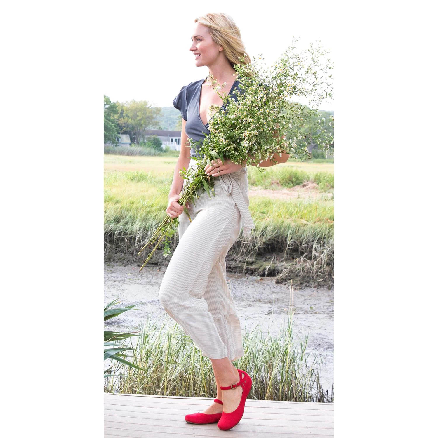 Women's Earthies Capri Taupe Nubuck - Image 2
