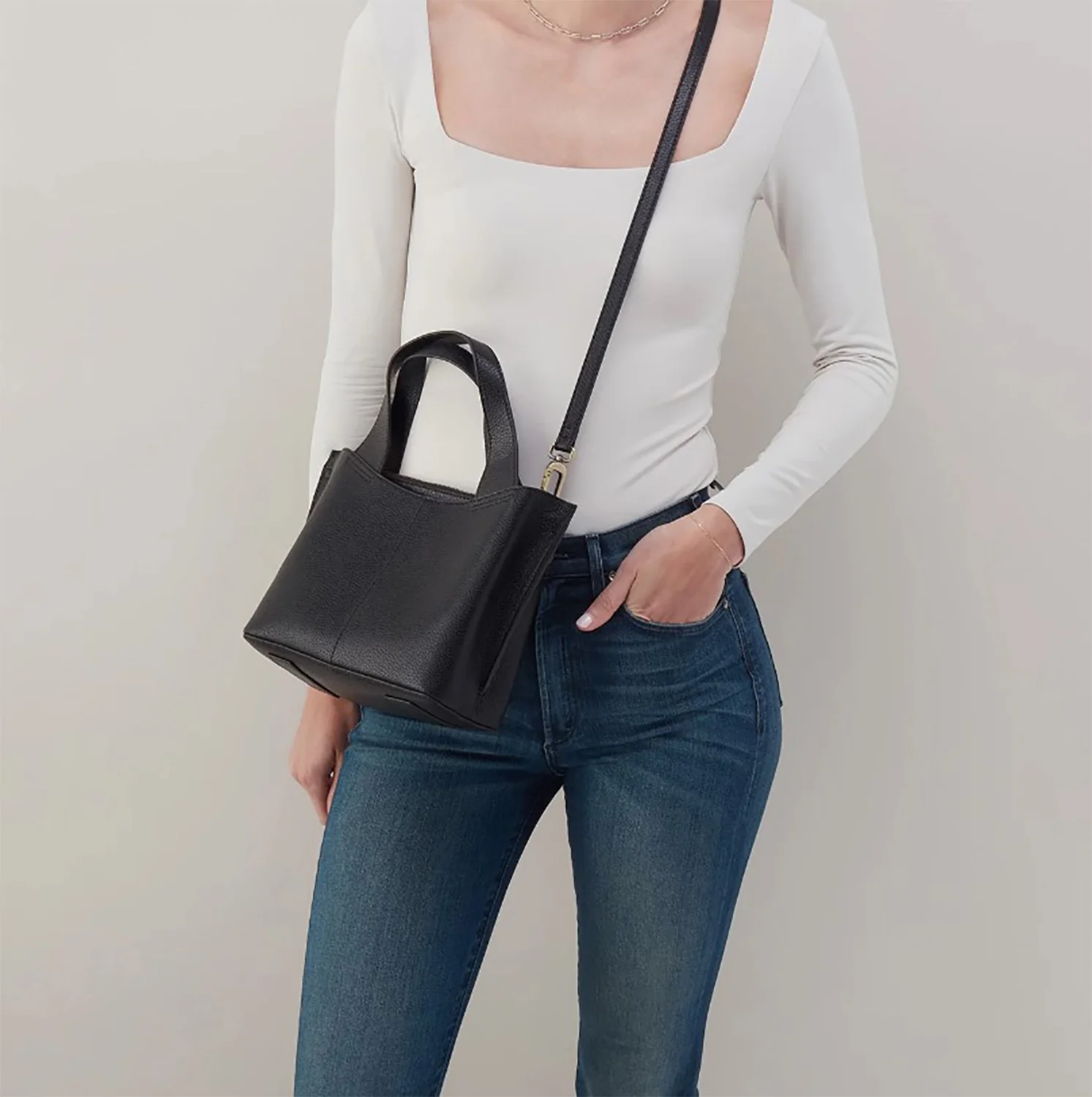 Hobo International Vida Small Tote Handbag Micro Pebbled Black + Biscuit - Image 4