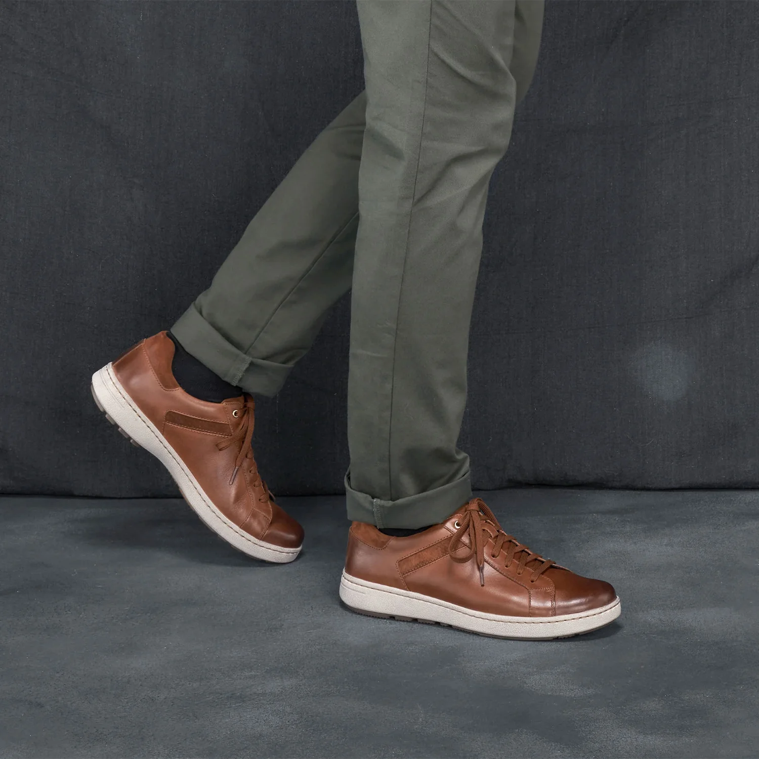 Dansko Trevor Men's Lace Up Shoes Tan Burnished Calf - Image 5