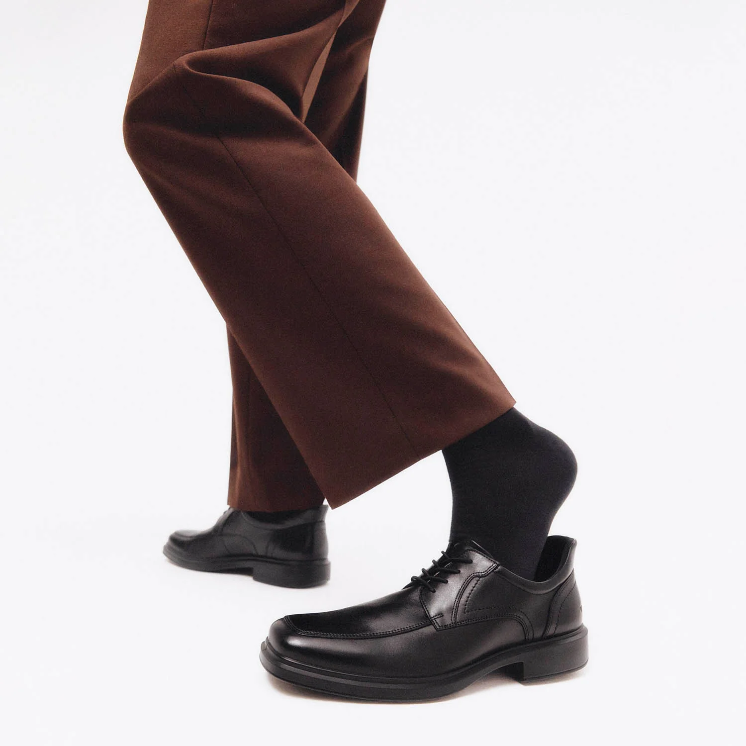 ECCO Helsinki 20 Easy Slip Apron Toe Tie Men's Dress Shoes Black - Image 6