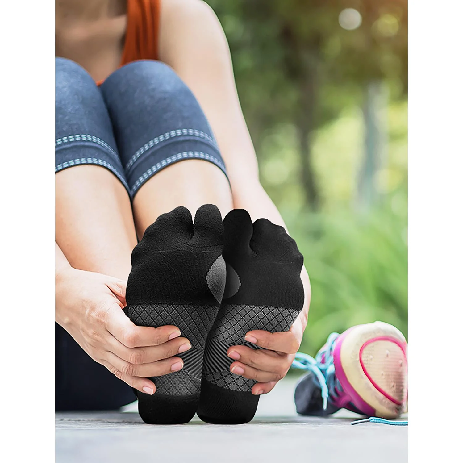 OS1st BR4 Bunion Relief Socks Pair Unisex OS1st Performance Socks Black - Image 3