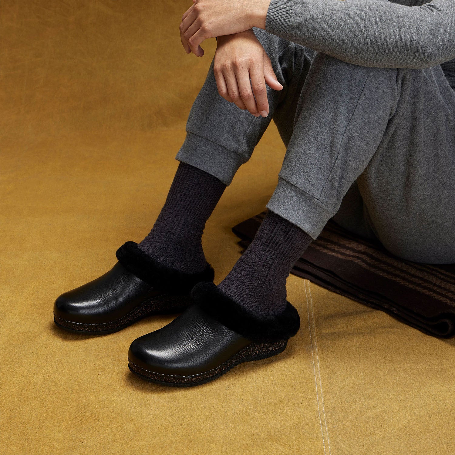 Dansko Magda Women's Clogs Black - Image 6