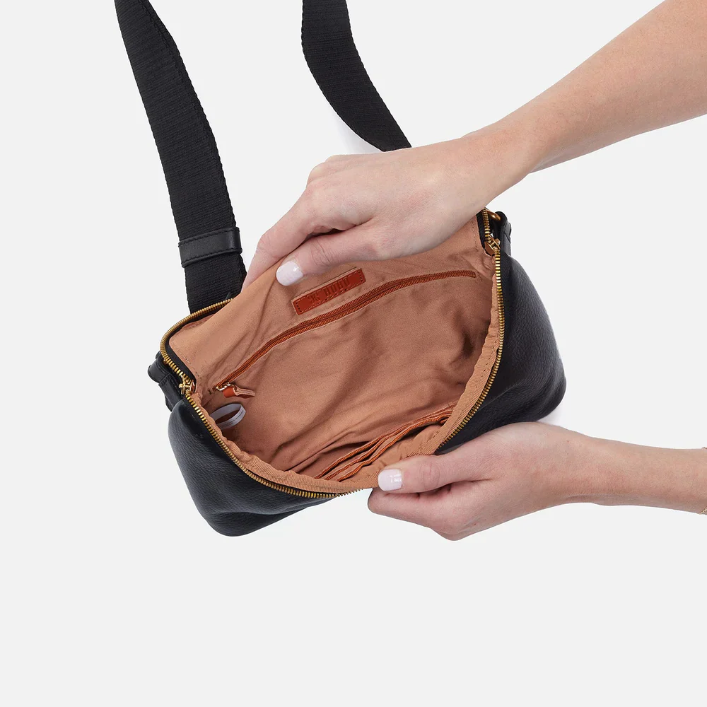 Hobo International Fern Large Belt Bag Black Pebbled Leather Bag - Image 3