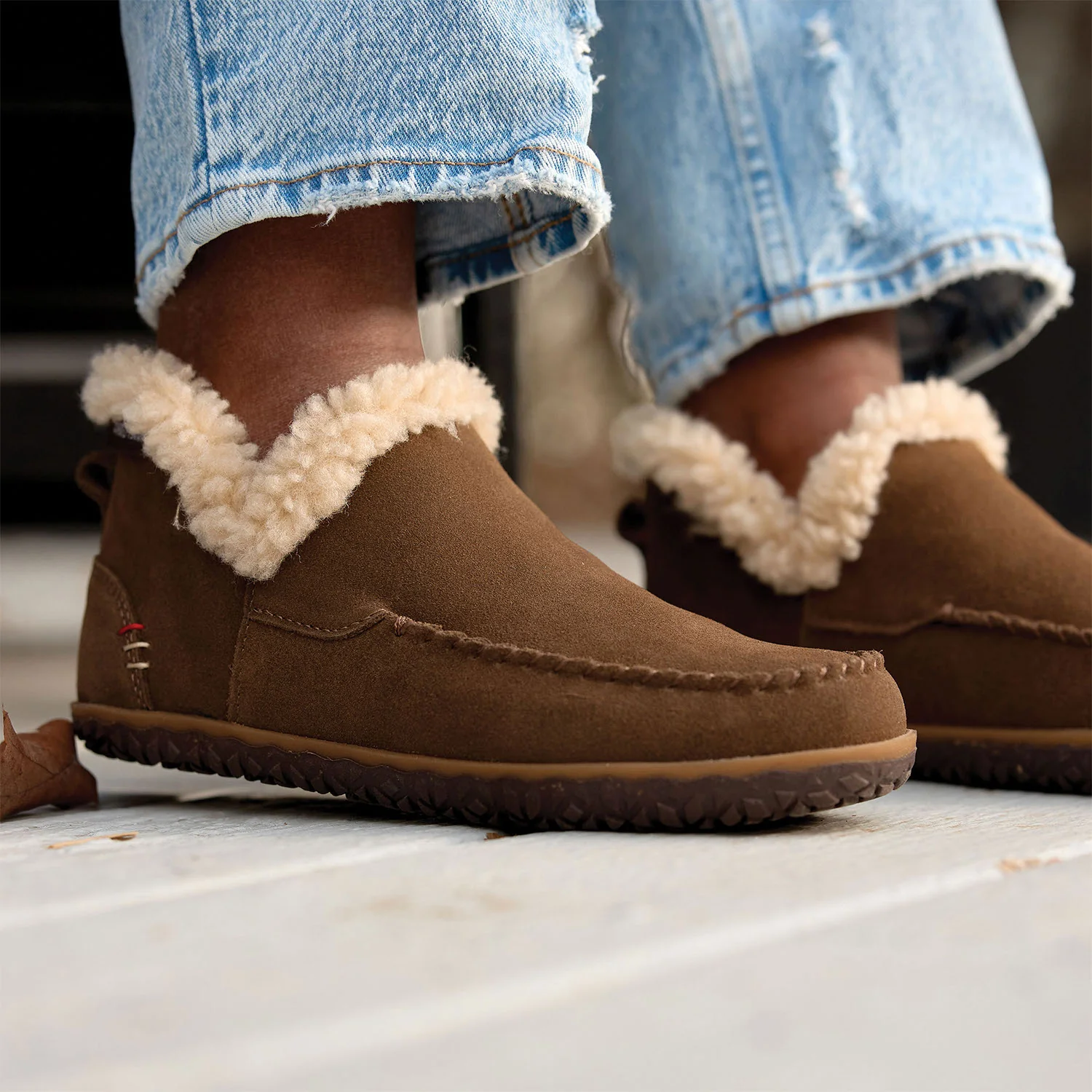 Minnetonka Taren Women's Slippers Boots Autumn Breeze Suede - Image 6
