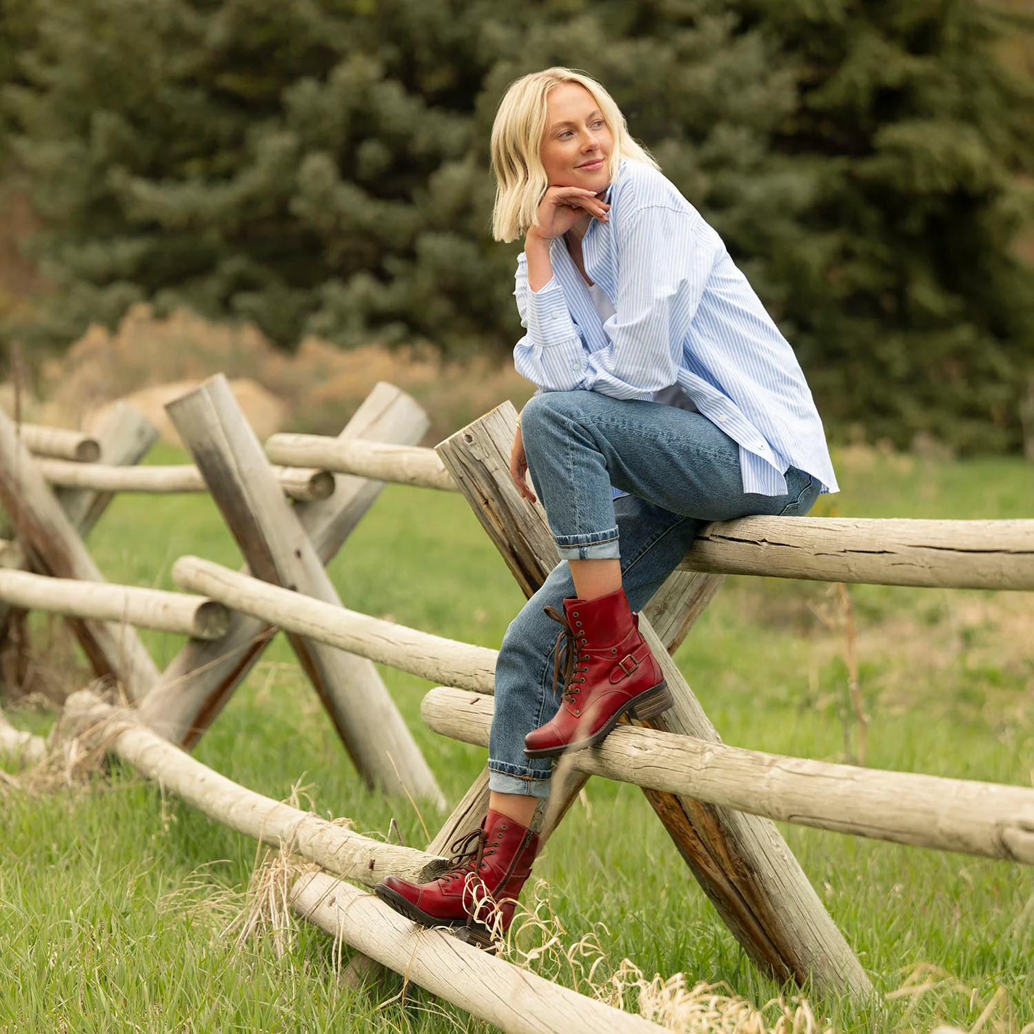 Taos Crave Women's Urban Boots Classic Red Leather - Image 7