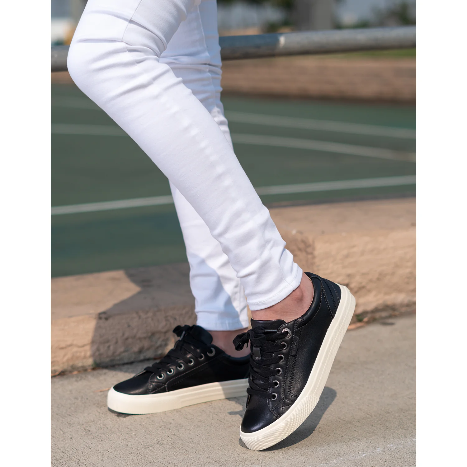 Taos Plim Soul Lux Women's Sneakers Black Leather - Image 4