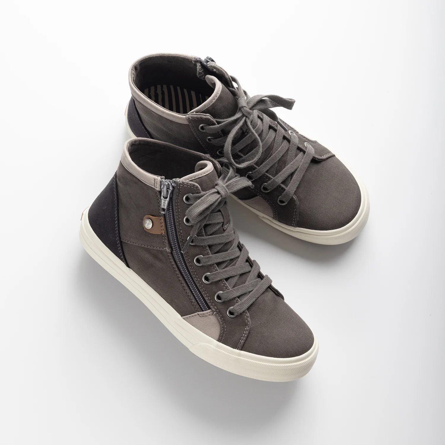 Taos Top Soul Women's Sporty Lace Up Shoes Graphite/Black Vintage Canvas - Image 11