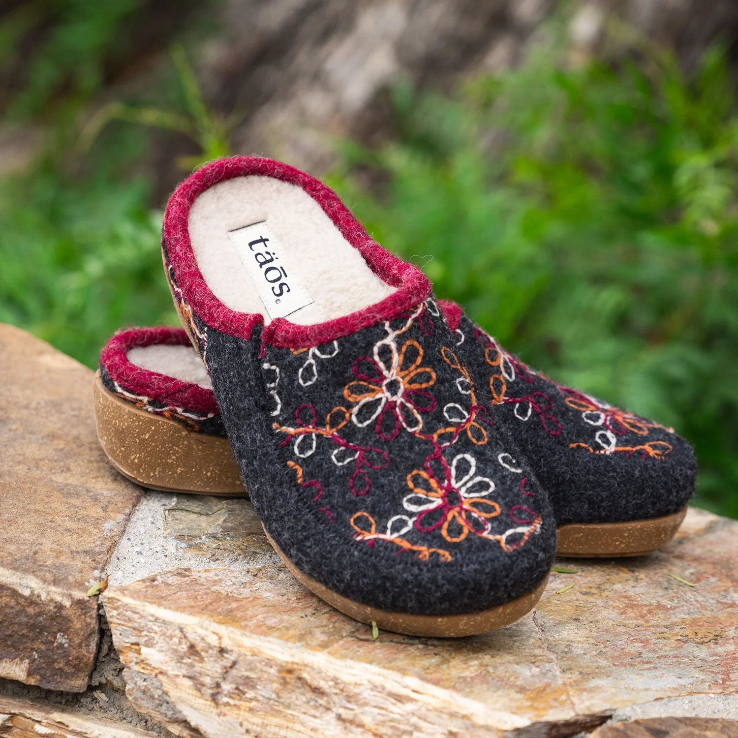 Taos Woolflower Women's Slippers Charcoal - Image 7