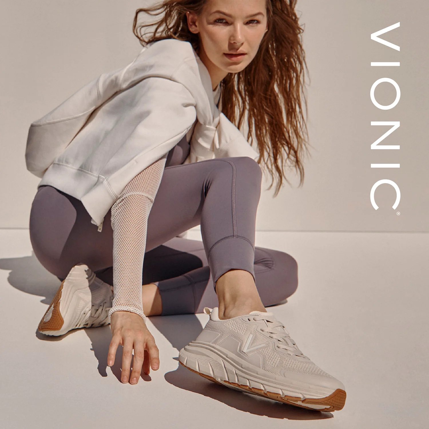 Vionic Walk Max Women's Athletic Shoes White - Image 7
